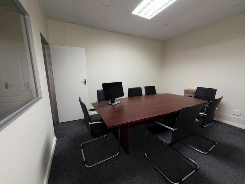 To Let Commercial Property for Rent in Newton Park Eastern Cape